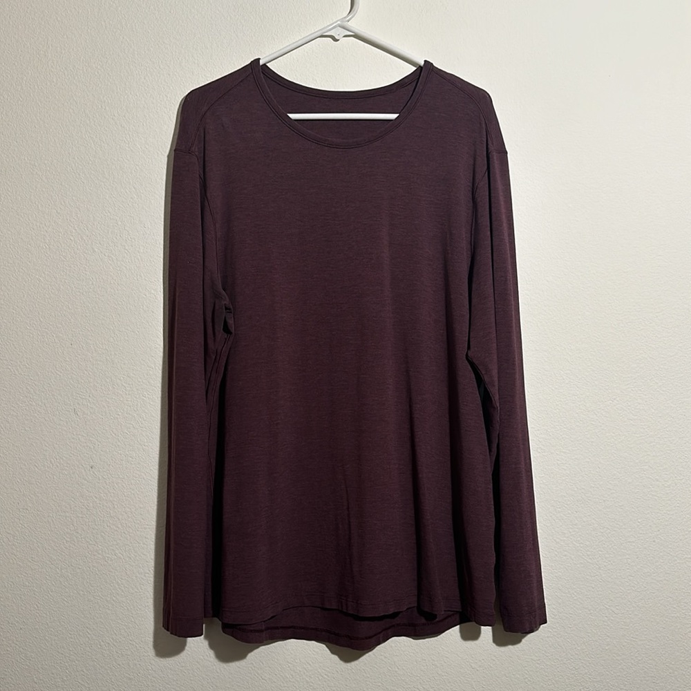 Lululemon Men’s Basic Long Sleeve shirt in XL
